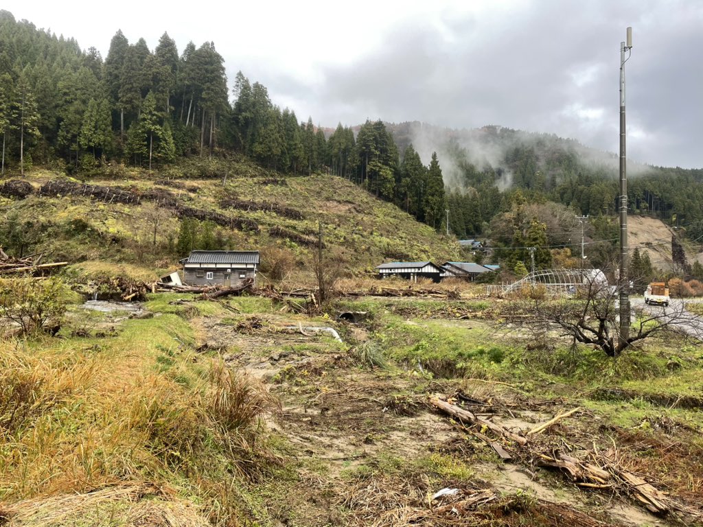 YukaItazu's tweet image. 【#能登半島 #災害ボランティア】 #泉健太 衆議、 #岡本あき子 衆議と共に #輪島市 の支援へ。元旦の震災や9月の豪雨により、まだまだ能登全体が大変な状況にあります。