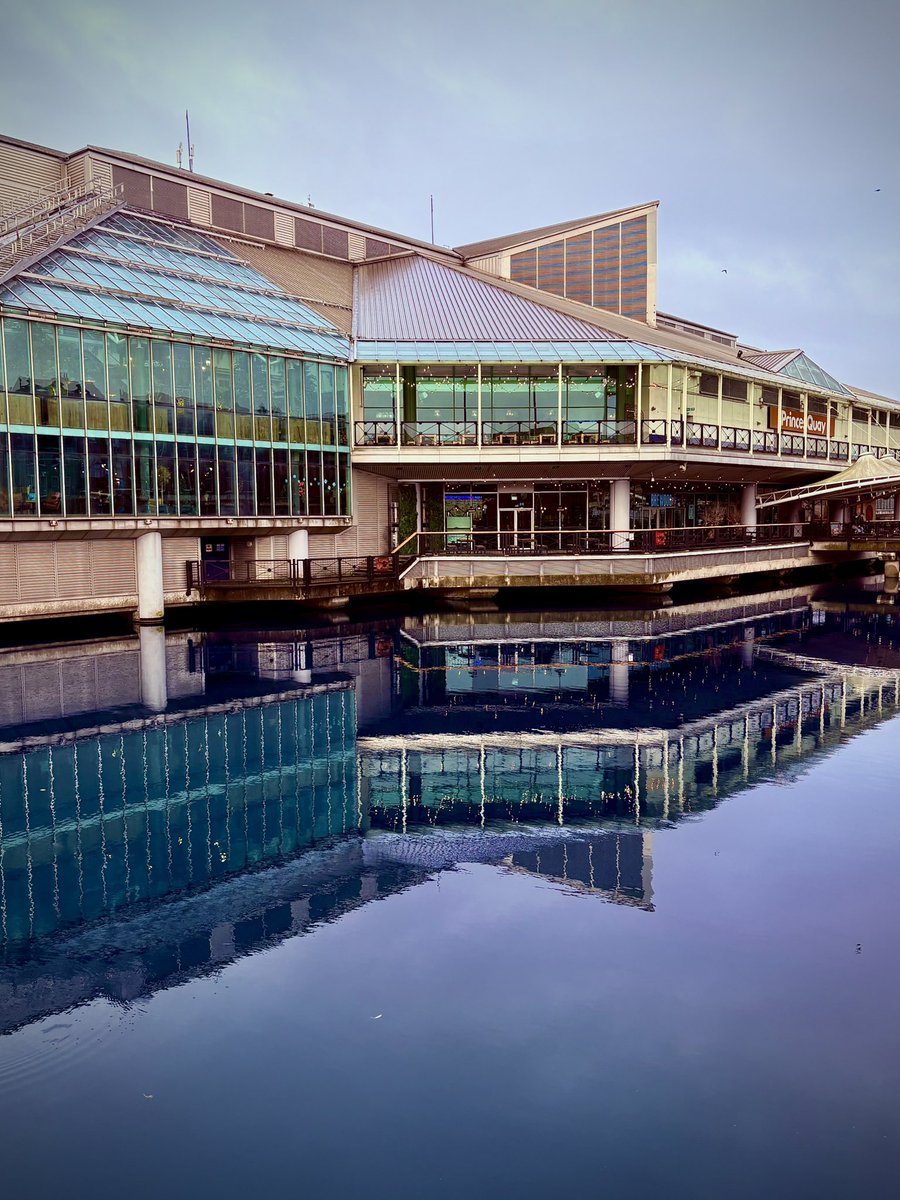 digihull's tweet image. A winter Christmas walk around the city centre