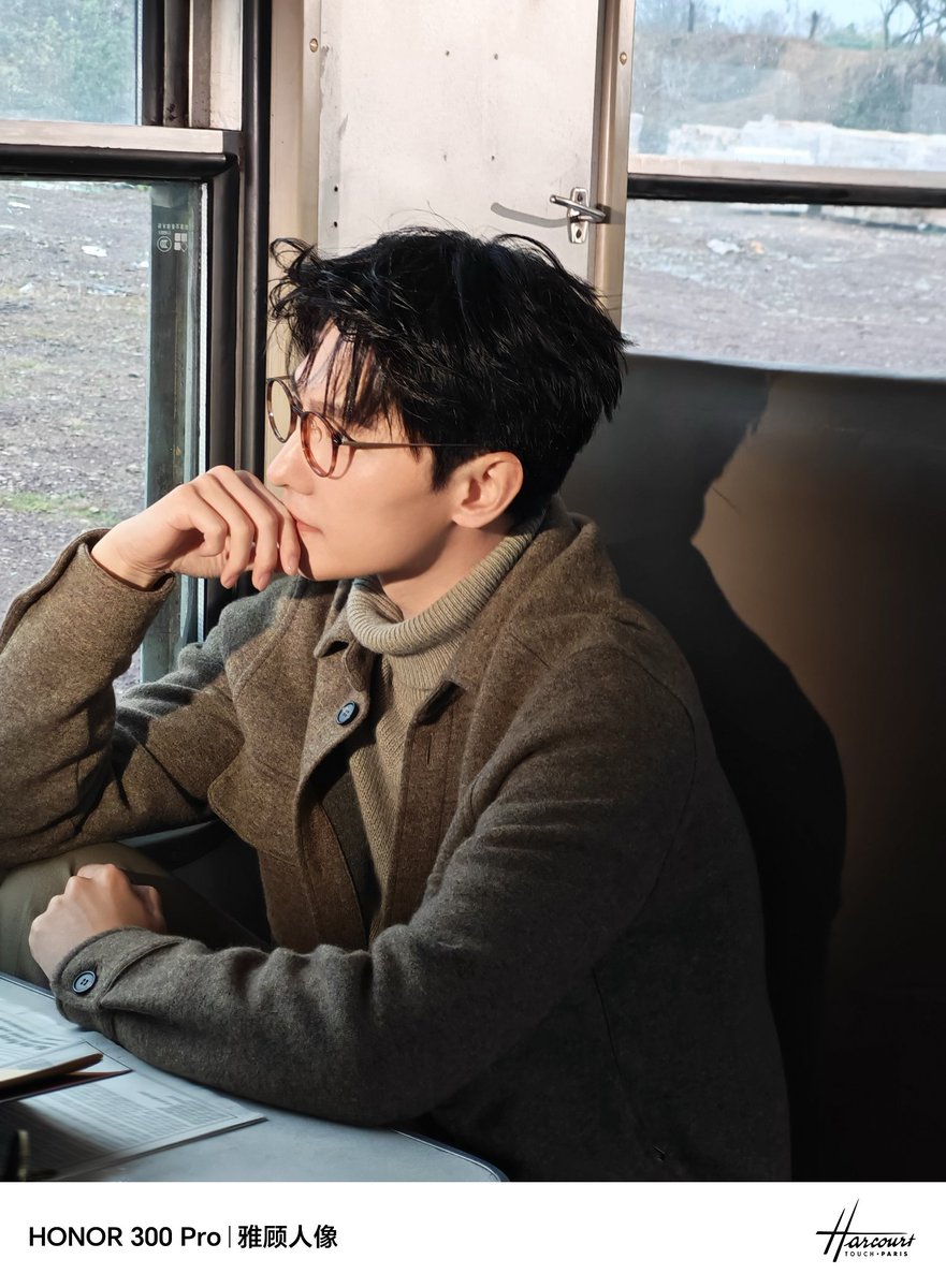 FulltimeBusy09's tweet photo. แสงอบอุ่นของฤดูหนาว

#YangYang
#YangYang杨洋 
#หยางหยาง https://t.co/GNmVRcvBiT