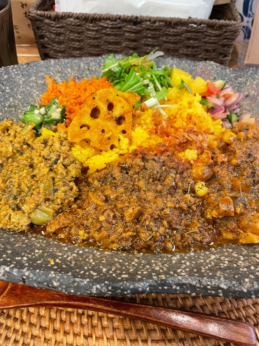 thigashi12's tweet photo. 最近カレー率　たかしうまし https://t.co/txkIARu9iy