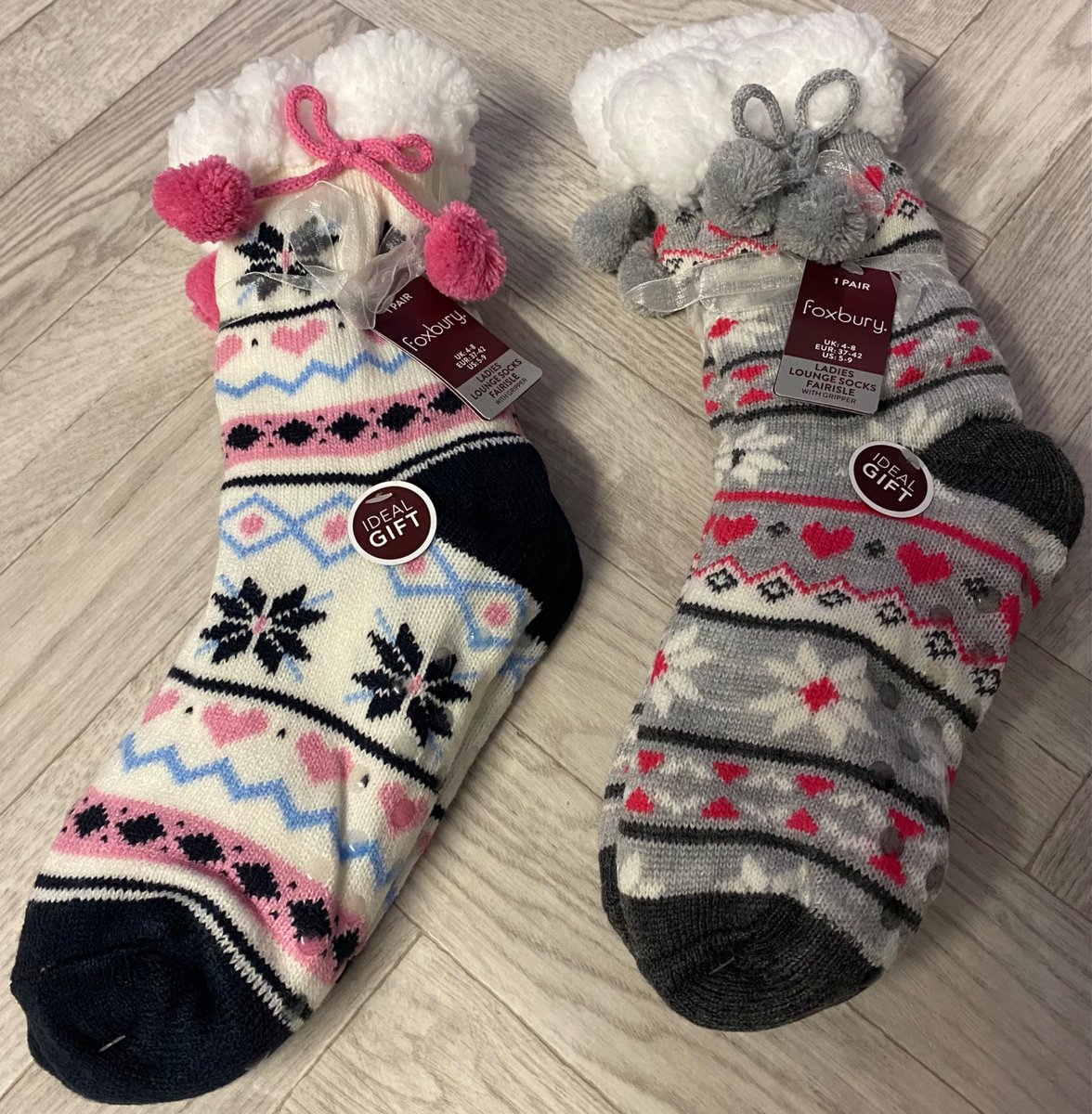 SiopLlinos's tweet photo. 🧦🎄Anrheg Hosan Nadolig Perffaith.❄️❤️
🛍️Stoc Hwyr / Late Stock Arrival 🛍️
🧦🎄Perfect Christmas Gift / Stocking Filler. ❄️❤️
#Caernarfon #Gwynedd #PrynuLleol #CosySocks #BuyLocal #SmallBusiness https://t.co/fxRjk5m957