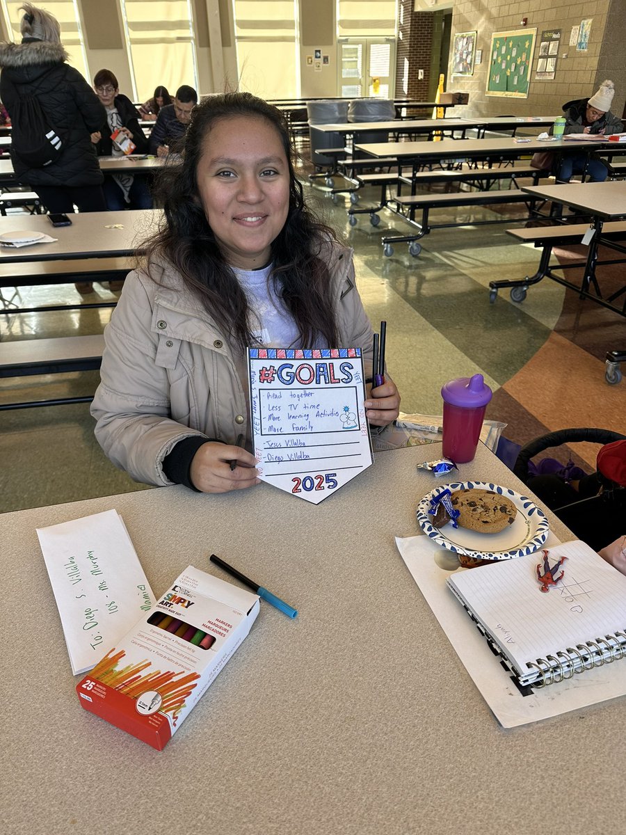 KrisEsthe's tweet photo. MAP Testing starts Monday! At today’s parent meeting, parents got the opportunity to write their child a motivational letter that students can read on testing day! They also had the opportunity to set goals for the new year! 💻☺️✏️ @D99Cicero #GoLincoln! https://t.co/UF0PE2xBWJ