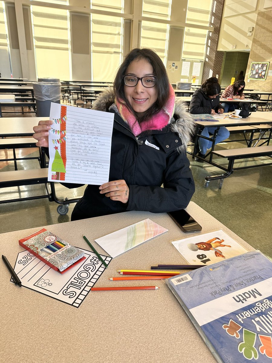 KrisEsthe's tweet photo. MAP Testing starts Monday! At today’s parent meeting, parents got the opportunity to write their child a motivational letter that students can read on testing day! They also had the opportunity to set goals for the new year! 💻☺️✏️ @D99Cicero #GoLincoln! https://t.co/UF0PE2xBWJ