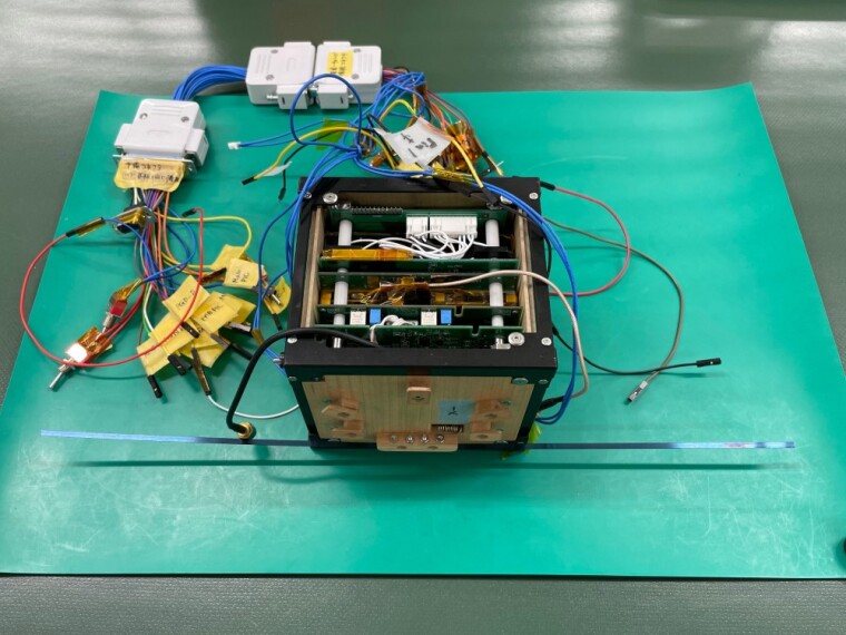 mcannavac's tweet image. Oggi, a #LineaRadioSavona con GianFunk abbiamo investigato su #LignoSat: il satellite giapponese fatto in parte in #legno di #honoki (magnolia giapponese), utile per capire se esiste un&apos;alternativa &quot;ecologica&quot; per i satelliti!
Grazie a tutti gli ascoltatori, buon sabato a tutti!