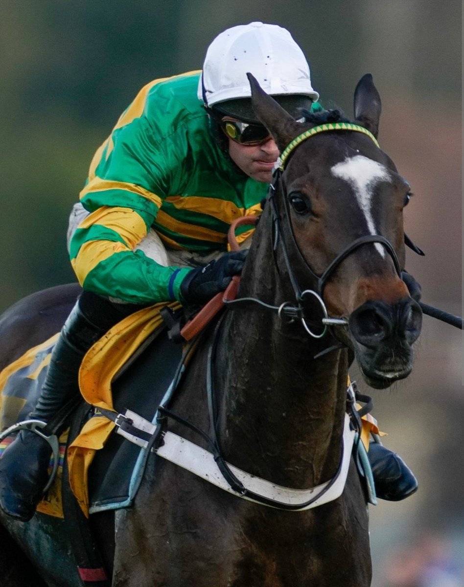 JackkHallam's tweet image. Saturday is here and so is JONBON🟢🟡

He wins the Betfair Tingle Creek Chase(G1)⚡️

Looking out for a super boost on him

#sandowntips #Jonbon #betfairboost #Horseracingtips #saturdaybets