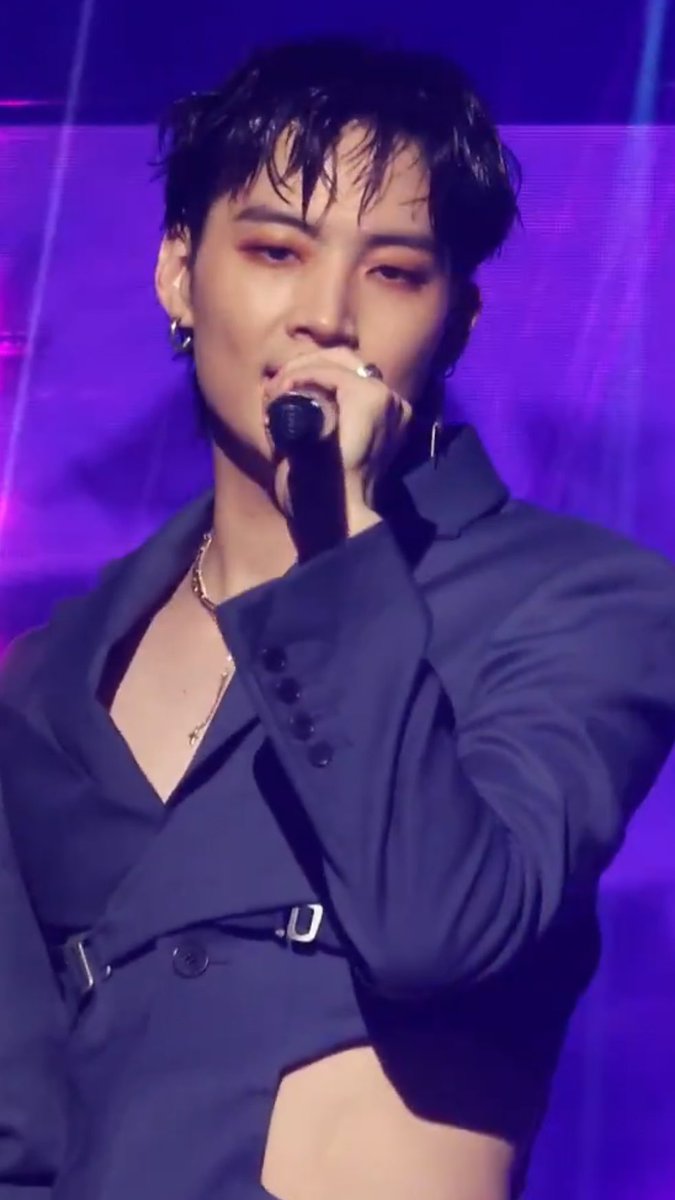 Nunong999's tweet photo. หล่อ sexy แบบนี้ ขอที่อิมแพ็คด้วยนะแจบอม 🥰😘😍
#TAPERELOADINSEOUL
#JAYB_TapeReload #jaybeom
#JAYB #제이비 @jaybnow_hr https://t.co/UPKmxnZ70f