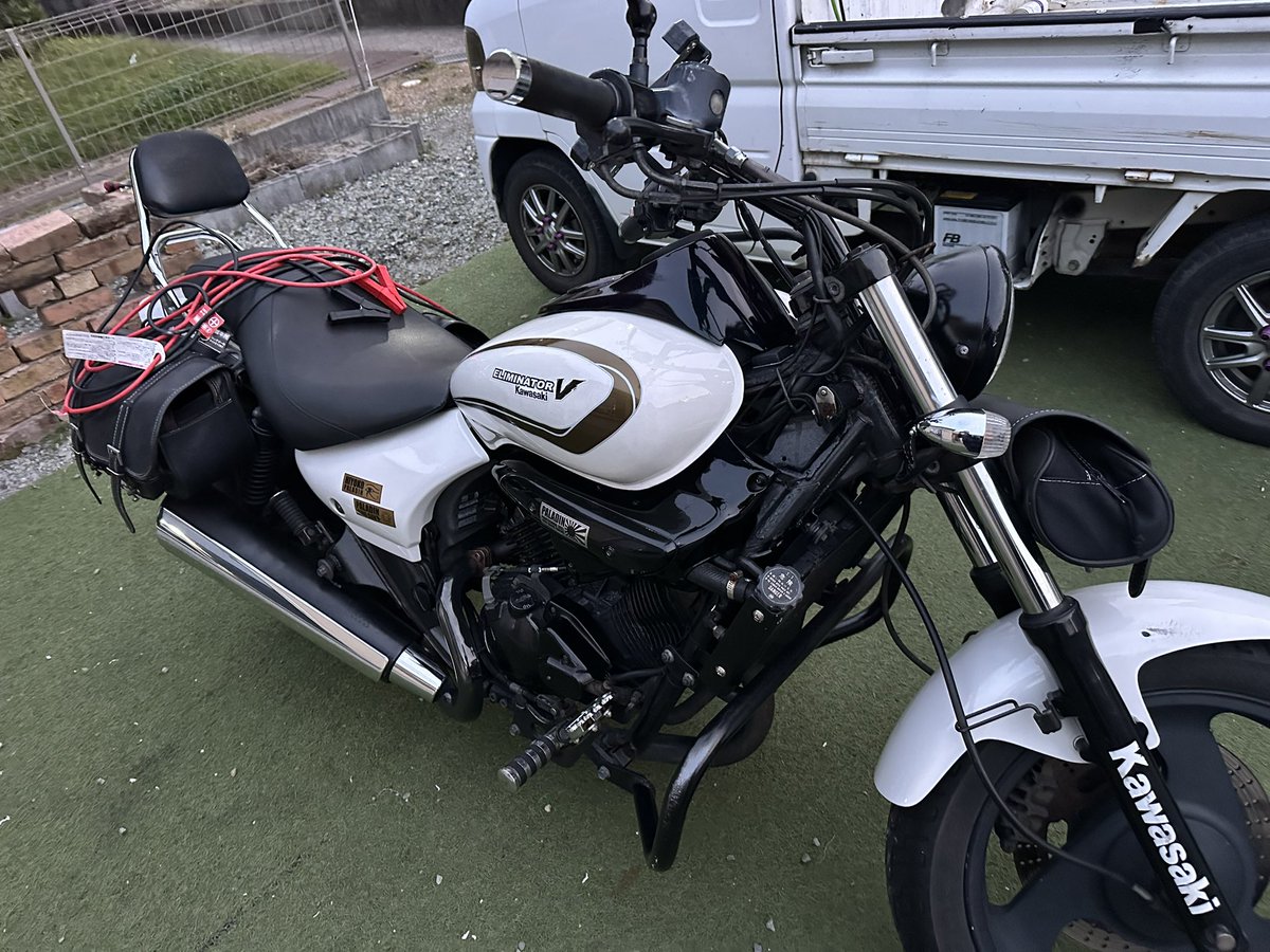 明日は5ヶ月ぶりにツーリング🏍️
今日エリミのバッテリー弱ってたから家の周りをぐるぐる走ったょ😊
にゃん達のお世話で長い時間留守はできないから走れなかったんやけどツーリング仲間がプチツーリングに参加させてくれます💕
楽しみだぁぁ🎶