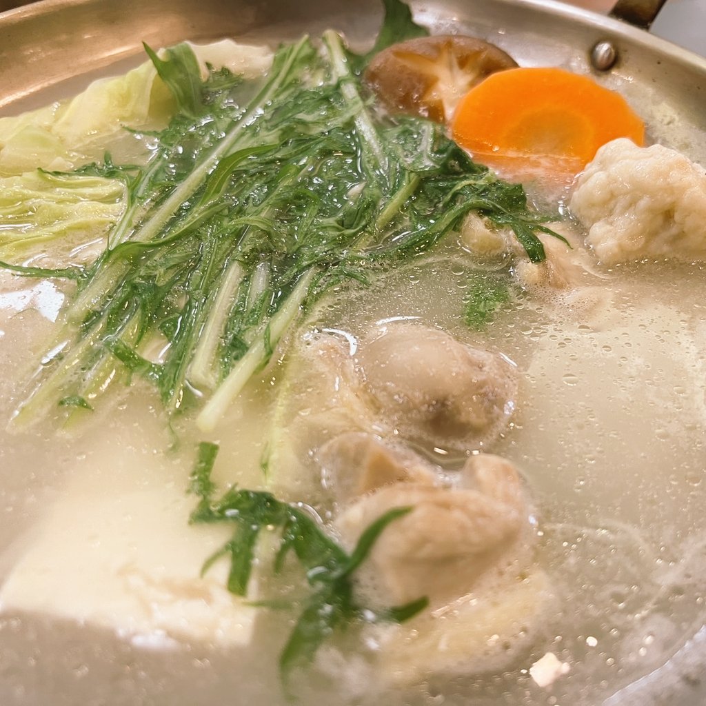 夕飯に水炊き🍲
ひとり鍋ぜいたく〜