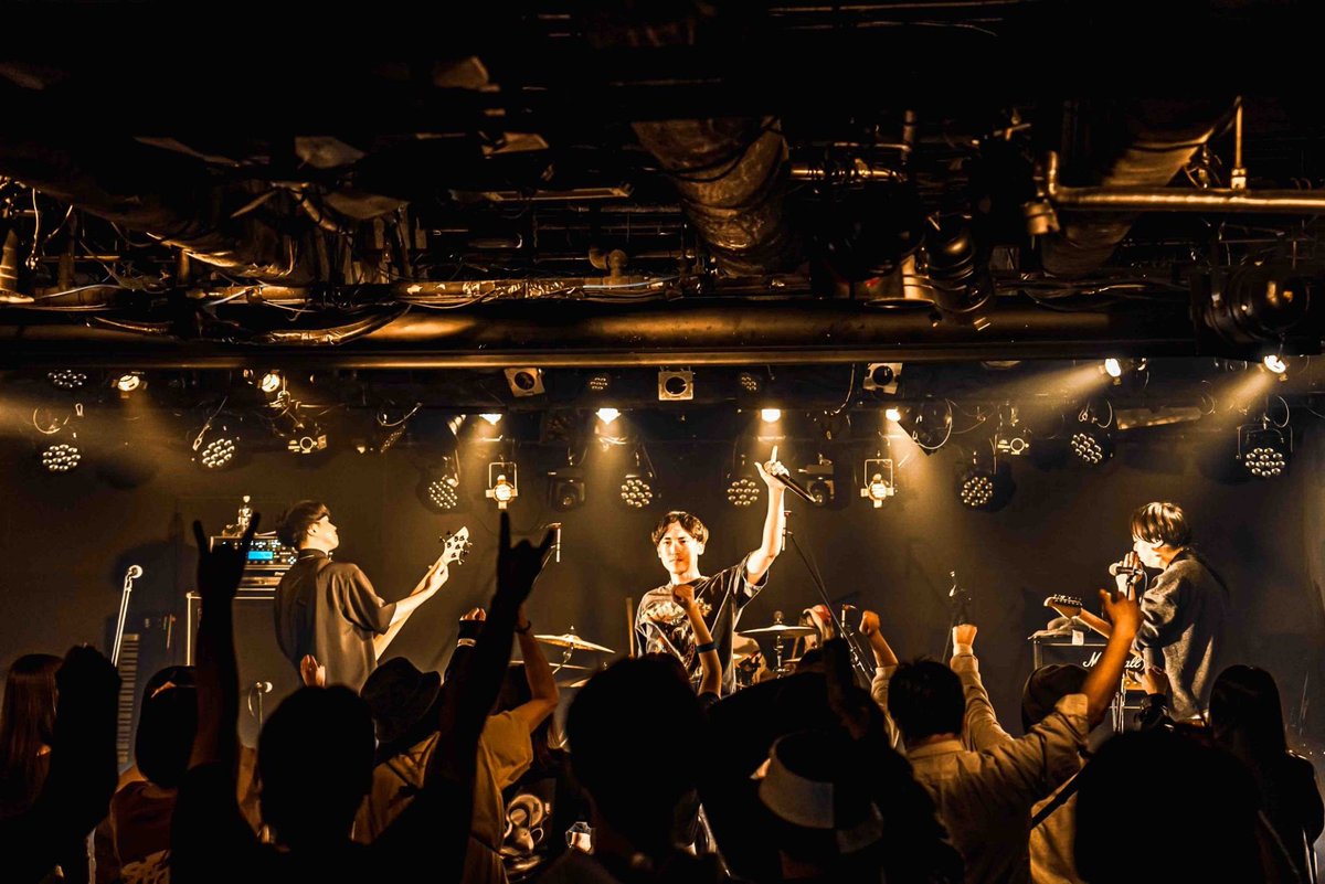 DafterD_2015's tweet photo. 📸LIVE PHOTO📸
12/6(金)@ 渋谷THE GAME
#WDFF リリースツアー 10本目 渋谷編

セミファイナルトーキョー
全ての方に感謝!!🫶
またすぐ戻ってきます!! 

SBEは来週もよろしく❤️‍🔥(おや?)

📸by @_VJAiKA_ https://t.co/zY1QLix3JM