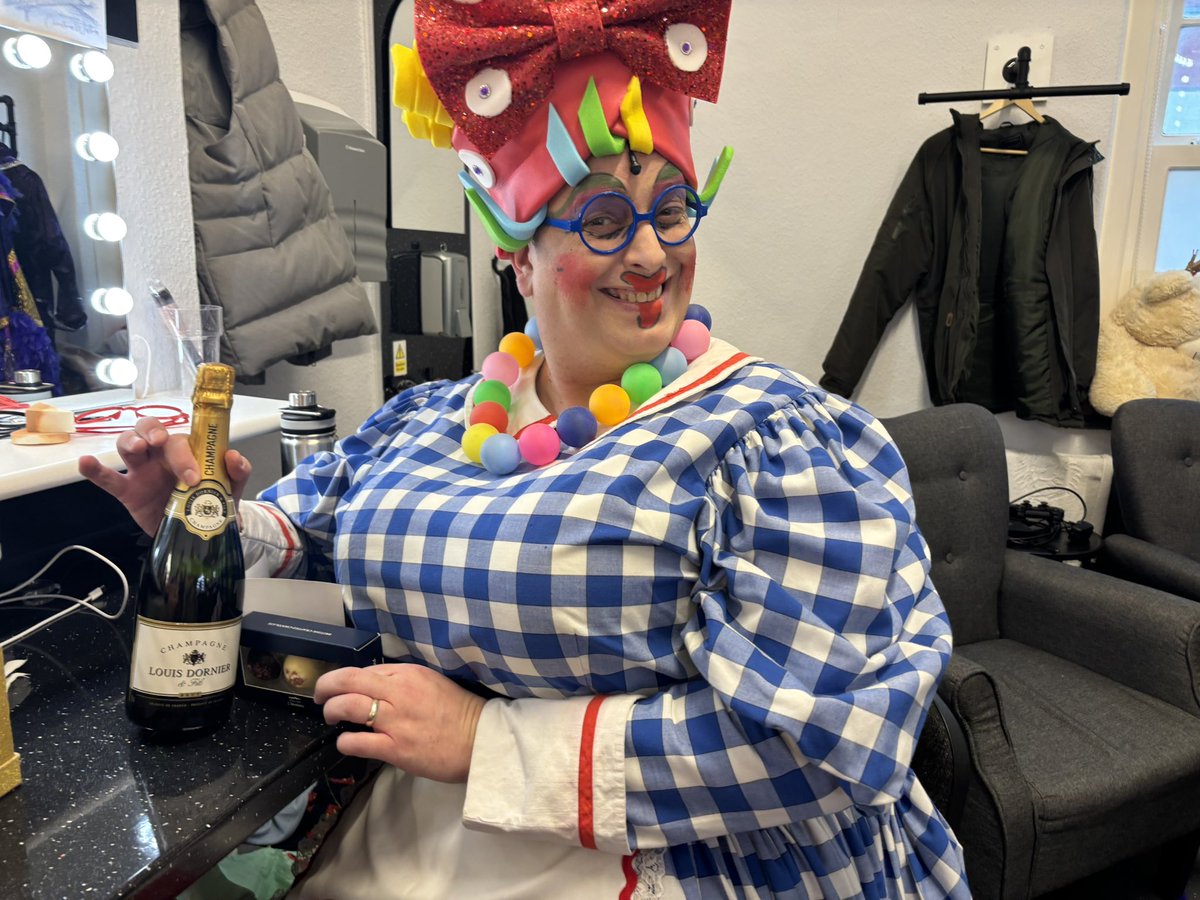 Dean Love tweet media