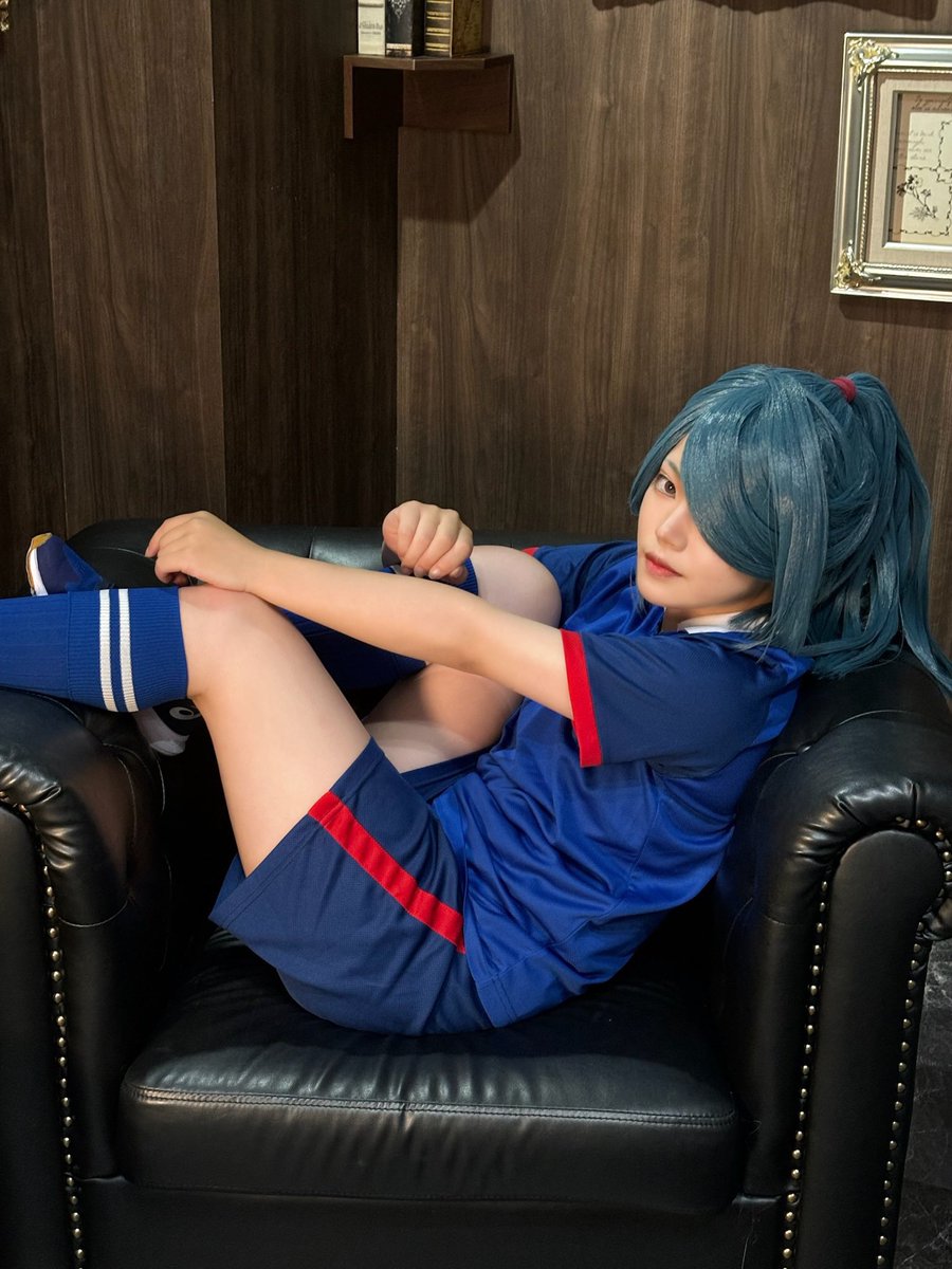 ku_9_ya_8's tweet photo. 疾風

P：黒猫さん
S：Ai studio 様

 #Aiスタ徳島  #cosplay https://t.co/IyDEzy4DLT