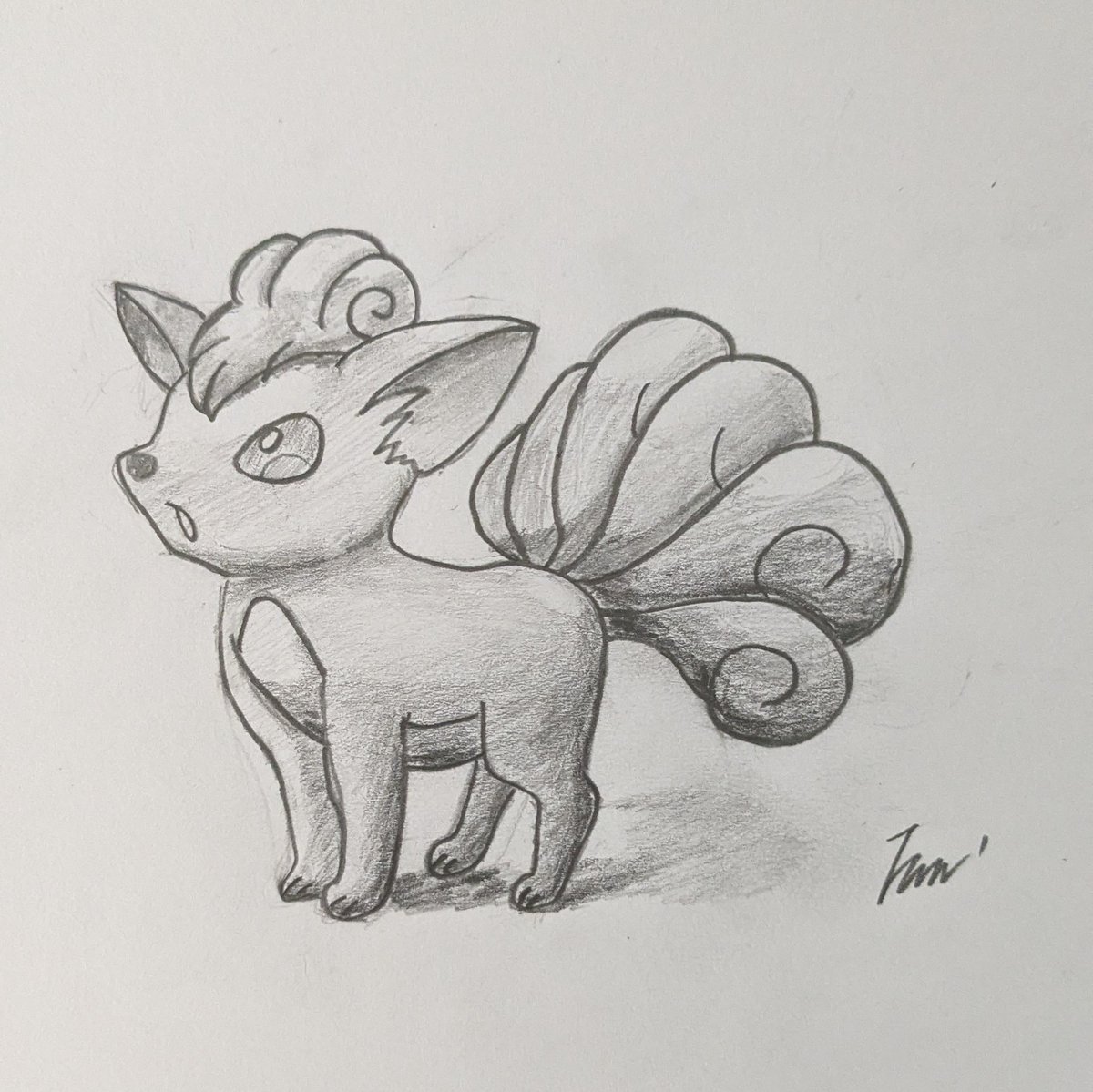 どこ行ってたのー？って玄関で鳴いてると思ったらすぐ帰りたくなりそう✨
#ポケモン
#ロコン