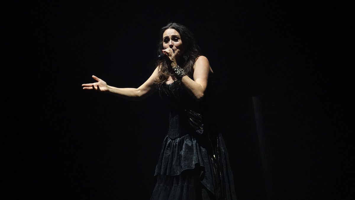 Freadventure's tweet photo. Wat een gave avond gisteren in #Ziggodome met Within Temptation, #Annisokay en #Blind8.
Moet je voorstellen dat je hier als Oekraïnsche band staat, voor een uitverkochte Ziggo, en daarna weer terug de oorlog in moet om je vrienden, je familie en het hele land te verdedigen.... https://t.co/D9UslTdweo