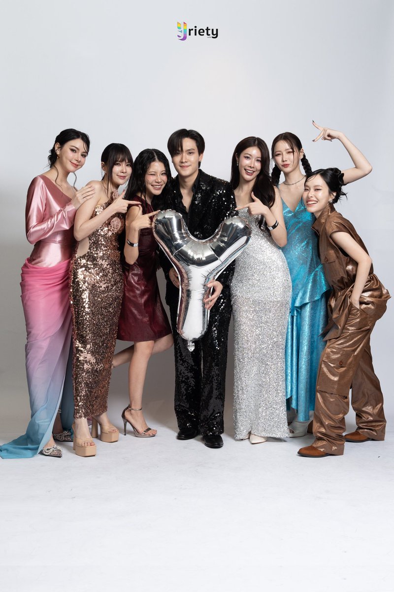 Yriety's tweet photo. Yriety ขอขอบคุณนักแสดงจากค่าย "FRT.Entertainment" ที่ให้เกียรติมาร่วมงาน “Y Entertain Awards 2024 Presented by JisuLife” ในครั้งนี้นะคะ 💜✨

#YEntertainAwards2024xJisuLife
#YEntertainAwards2024 
#FluteChinnaphat
#Mimitober
#AomPunyawee
#PlaKewalin
#WhawhaPimmada
#opalkulwipa 
#MintBenjanee