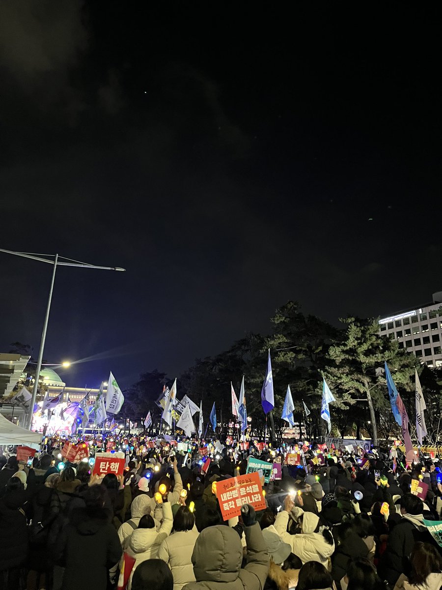 🕯️🕯️🕯️