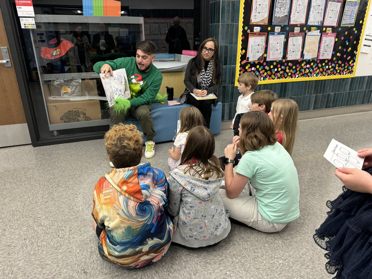 GenevaHeights's tweet photo. What a great Literacy Night @GenevaHeights ! Our students “traveled” through the genres and earned stamps on their passports #literacyfirst #CommunityFirst @Region2DISD https://t.co/t2ljTyloqO