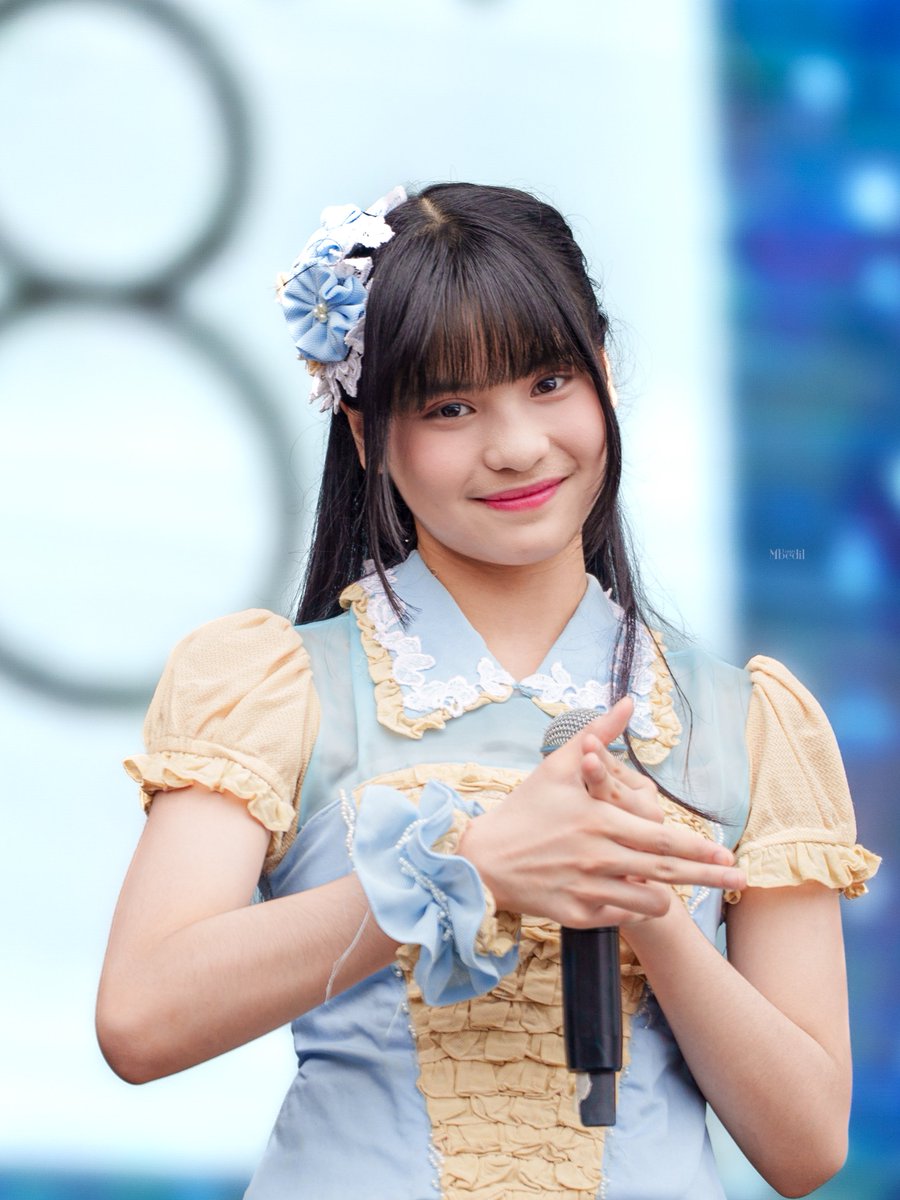 lunga_mbedil's tweet photo. Terimakasih untuk 2 hari yg luar biasa ini #ruangBermain ๐ซฐ๐ปโจ;
Tetap semangat dan sampai bertemu di lain kesempatan๐๐ป
#Trishaturdays .@JTrisha_JKT48 https://t.co/Mw7xYE4QK6