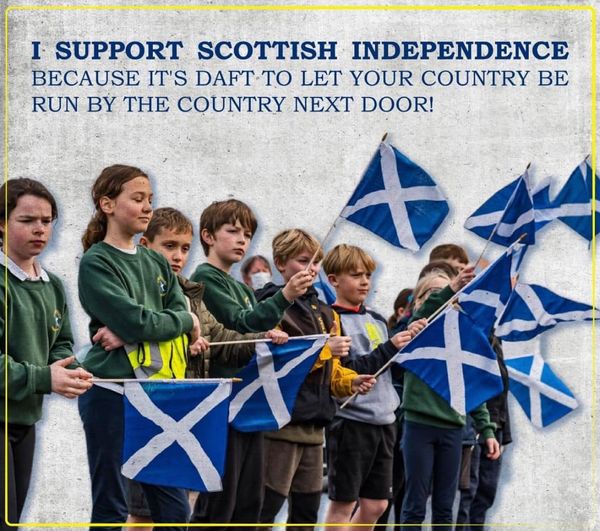 JacquelineCabl9's tweet photo. @EuropeanPowell No way
It was listening to you, and some great #choons on @HunterNorrie radio show that explained the situation so clearly
Before the election
Imagine my disgust as more "labour" collusion is coming to light
Two cheeks of the same arse is the @theSNP supporters reaction.. https://t.co/q6mXfAUynH