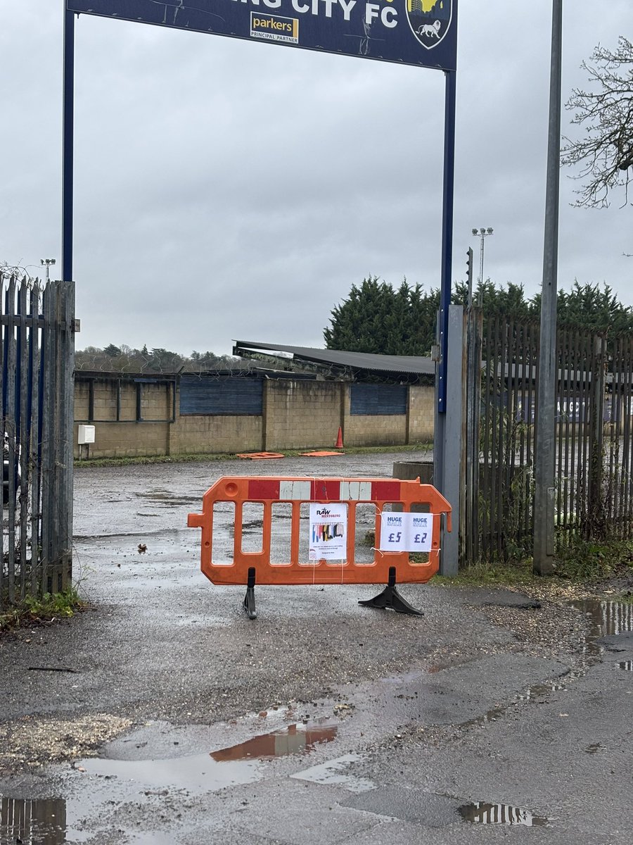 Our students at RAW made the signs to promote our FREE MENTORING CLOTHING SALE❤️

Come join us today until 2pm to get real bargains £1, £2 &amp; £5 MAX 🔥🔥🔥

BUY TODAY TO HELP MAKE A DIFFERENCE ❤️

#onelifeatatime