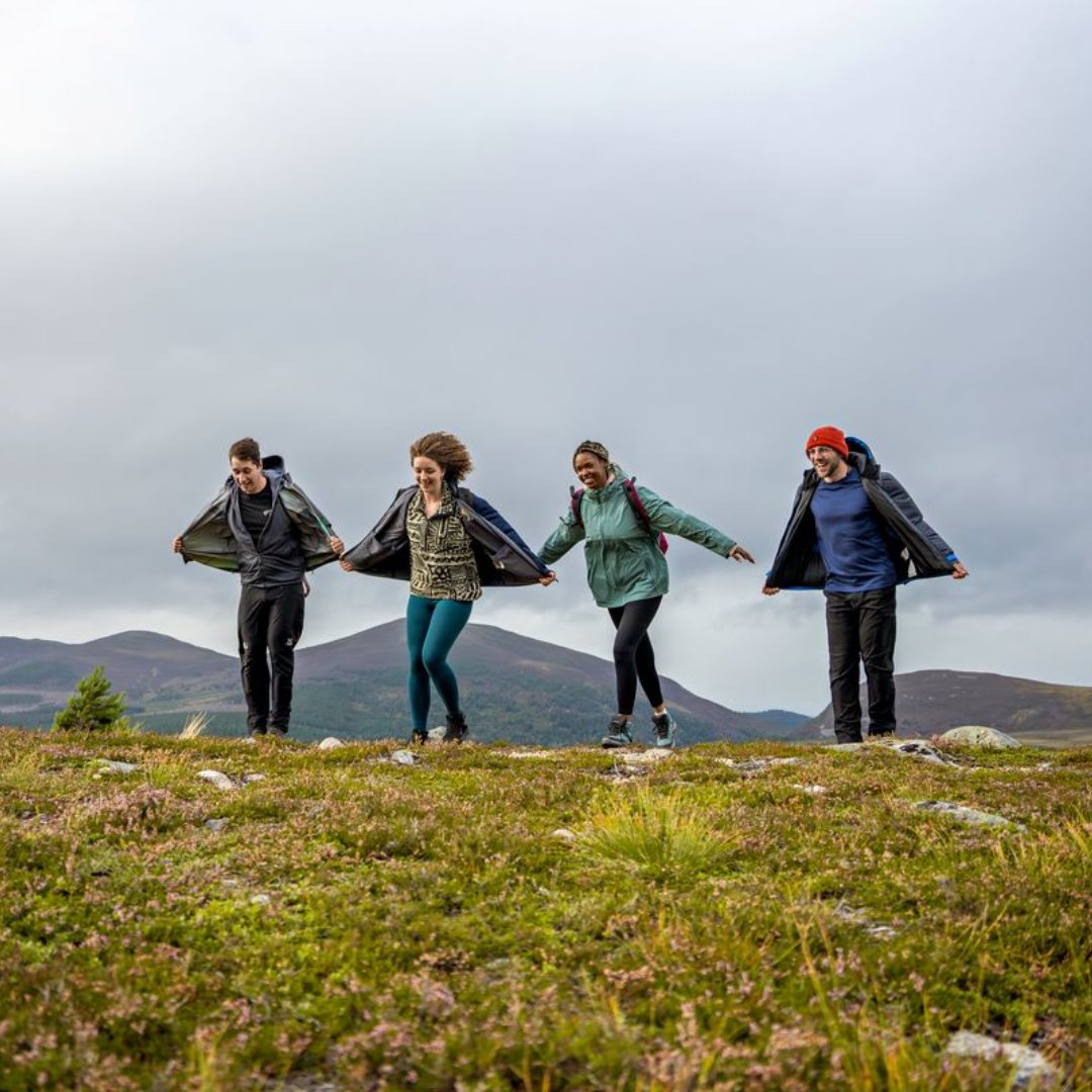 VisitScotNews's tweet image. While Winter can be a magical time of year for exploring Scotland, enjoy the outdoors safely

✅Check the weather @metoffice
✅Follow @trafficscotland 
✅Wear appropriate clothing 

Find more tips in our outdoor safety guide go.visit.sc/gjE 

#ThinkWinter