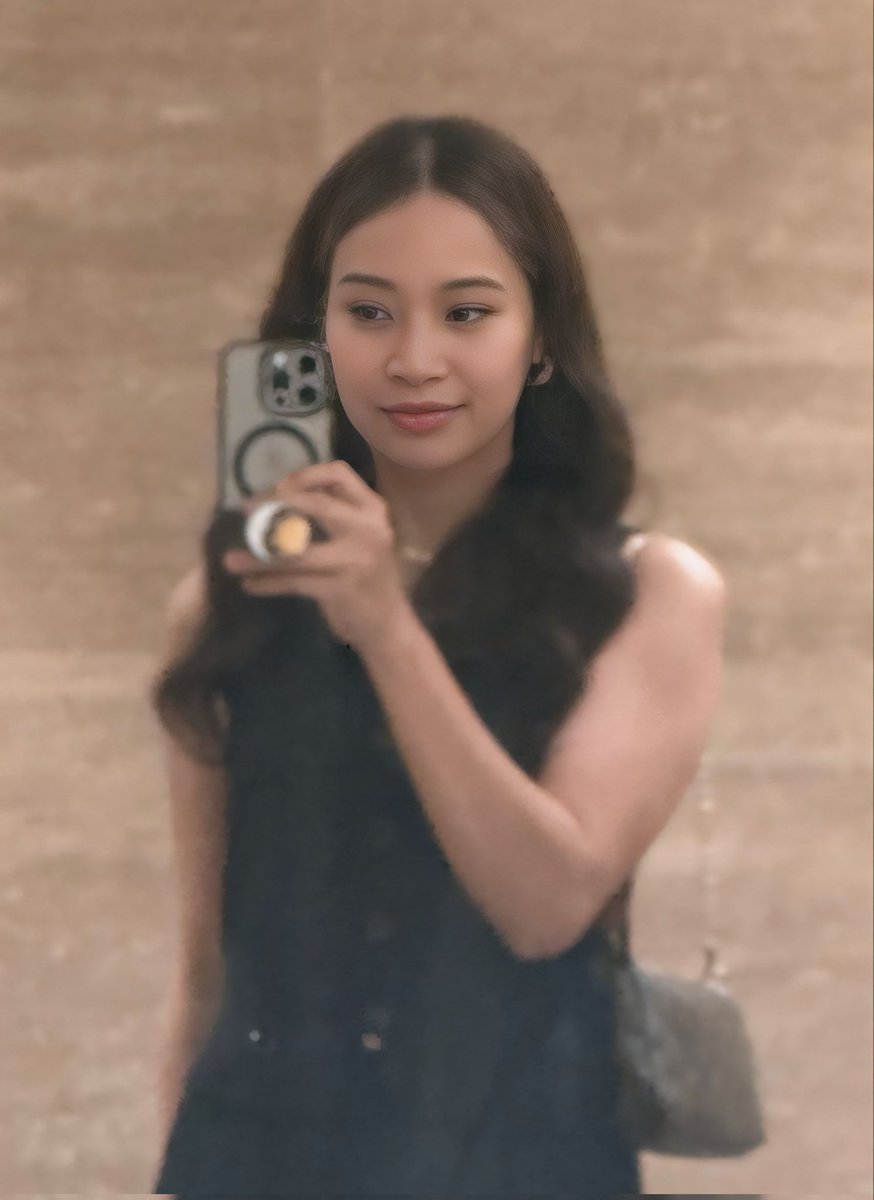 sldvreille's tweet photo. congratulations on the success of your #JonaxxCebuBookSigning2024 Day 1!

 "Thank you. I love you always." 
— like her Manila bs message, she always ends it by saying "I love you" to the jsls. In return, jsls loves you so much! 💌✨️

#FromJonaxxToJSLs #FTABookLaunch https://t.co/H7qdQbv2m9