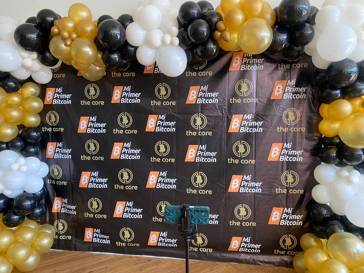 thecore21m's tweet photo. On-site
#thecore21m #bitcoininfo #learnbitcoin #thecore5thgraduation #bitcoin #bitcoincomunity #bitoinclasof2024 #bitcoiners #bitcoinforeginners https://t.co/QUKy84xmas