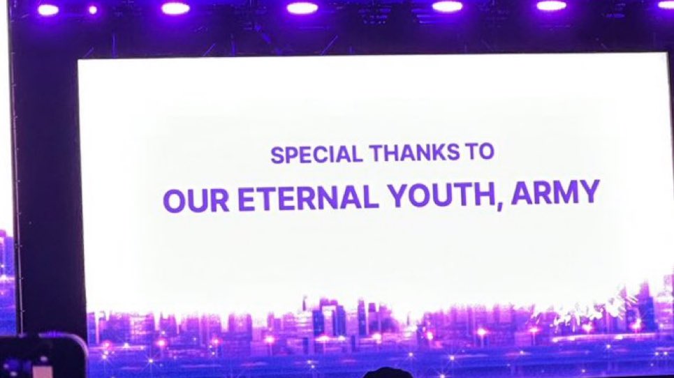 park07k's tweet image. no other artist love their fans as much as bts do &amp;lt;3.