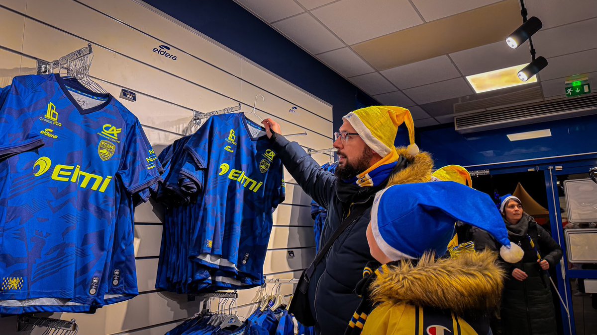CestquiMaurice's tweet photo. Il s’agit bien d’un match de National 1. Bonal est exceptionnel !
Bravo @FCSM_officiel 

#cestquimaurice
📸 @FCSM_officiel https://t.co/GnFe34TOog