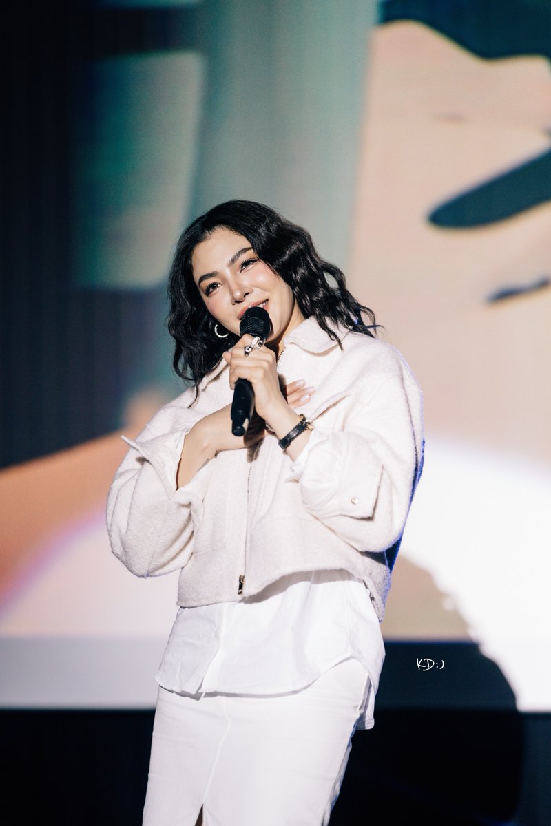 𝐾𝐷 ◡̈ tweet media