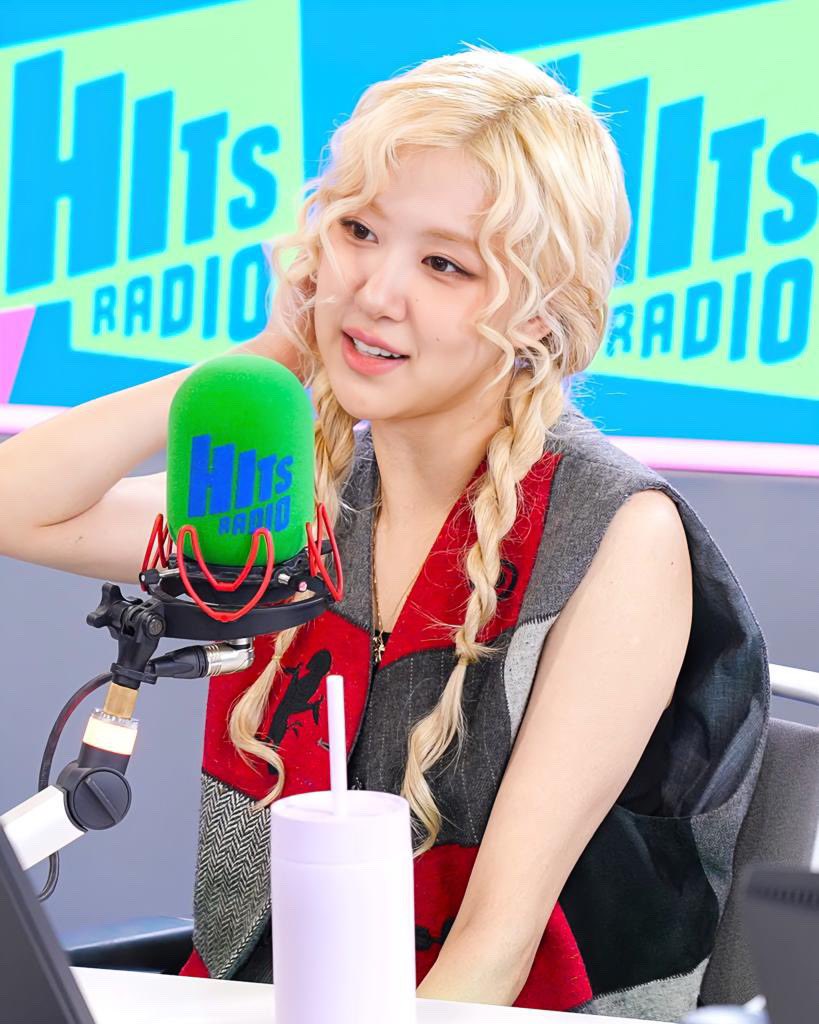 MuPooklook's tweet photo. 1 RT - 1 vote
1 reply - 1 vote

Asian Pop Music Awards 2024: People’s Choice Award #APMA2024 #APT #ROSÉ @APMAHK https://t.co/d6VNsnlx2g