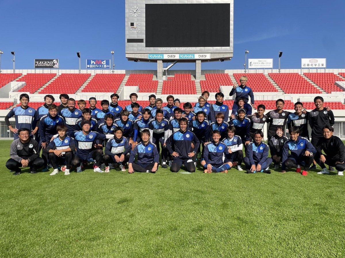oreryo920's tweet photo. 吉さん本当にお疲れ様でした！！
ありがとうございました！！

#FC大阪
#J3昇格
#最高でした https://t.co/7GTk5PEQzK