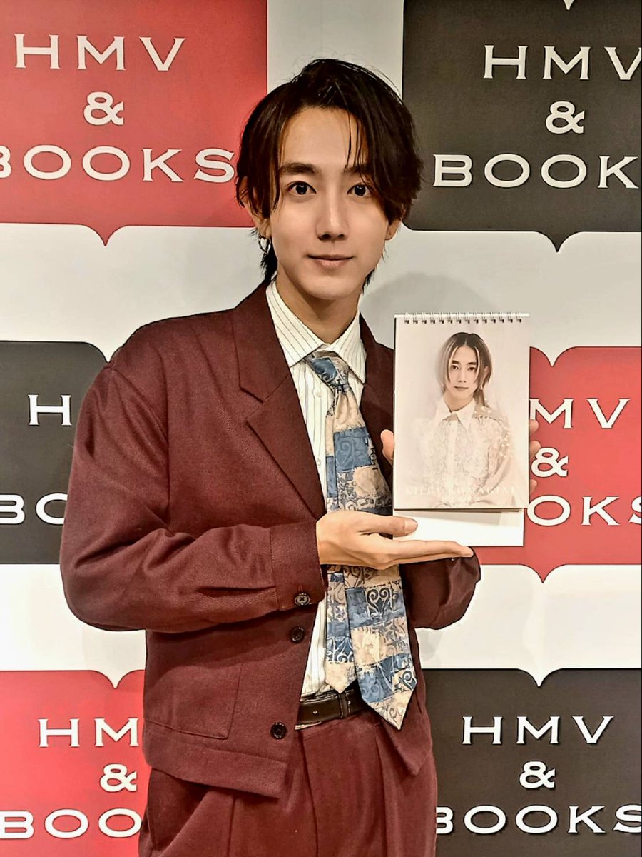 本日12/7(土) #駒木根葵汰 2025卓上カレンダー 大阪会場での発売記念