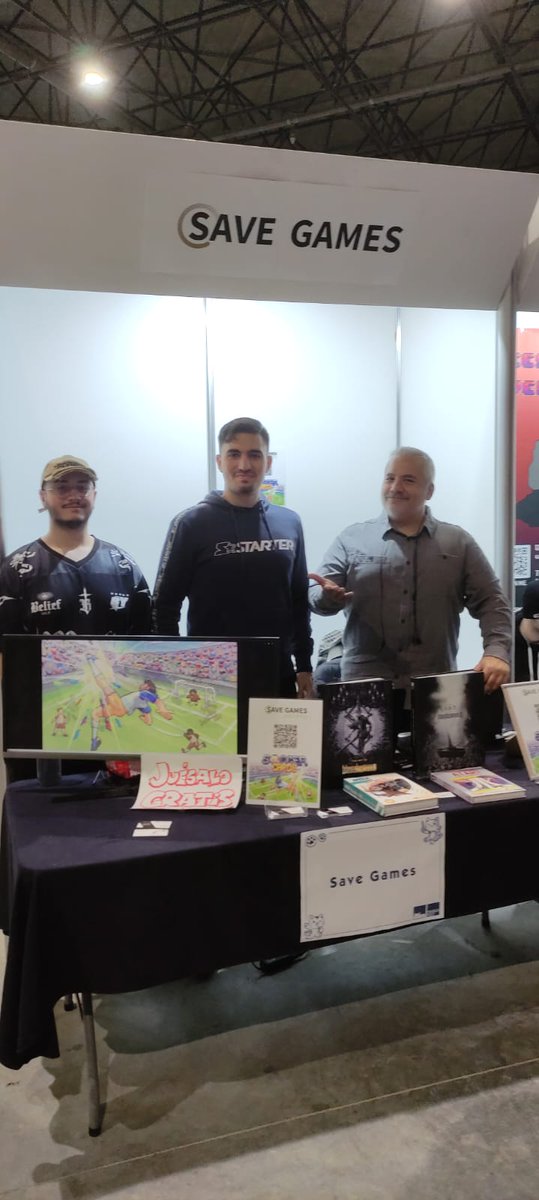 SaveGamesStudio's tweet image. ¡Este finde estamos en #Mangafest! Estamos promocionando nuestro videojuego Soccer Cards (Fútbol Cartas en la store española 😁)
¿Venís a hacernos una visita?