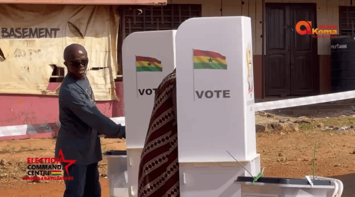 Janicegenuine's tweet photo. "The e-levy, we will pass it. Nothing Ghanaians can do about it"- Stephen Amoah. 

Now he is feeling the heat and peeping to see who the woman is voting for. 

NPP is losing and are feeling nervous. Vote John Mahama 

Ayawaso West Wuogon Hawa Koomson Bantama Maa Lydia Sam George https://t.co/fn1LvYGQpV
