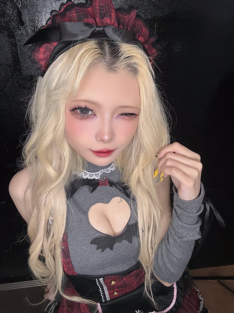 ぴぁい〜ん😈

グランドオープン2日目！！！
おめでたいね💕︎
今日もたくさんのメイドちゃんで待ってるよ😉

 #でぃすとぴあ