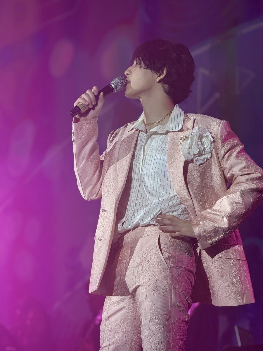 เก่งมากเจ้าเด็กอ้วน <a href="/basjtr/">นอนอร์ธ น้องเด๋อเดอะซุย</a> ปึ้งสุดๆ #DisFunKcoConcert