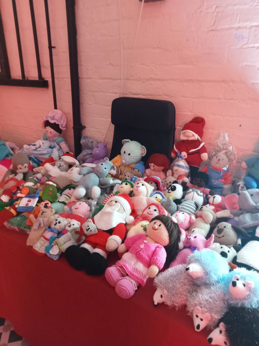 BeFraudAware's tweet photo. #IDtheft - All set for a #HoHoHo busy day for "Santa" gifting our Nanna knitted toys to less advantaged young ones,.... with some sensory lighting &amp; a quiet "grotto" for our non verbal and neuro-divergent little visitors.

Nearly 50k knitted items for vulnerable families.  🫶🎅 https://t.co/RfZTXUhUSp