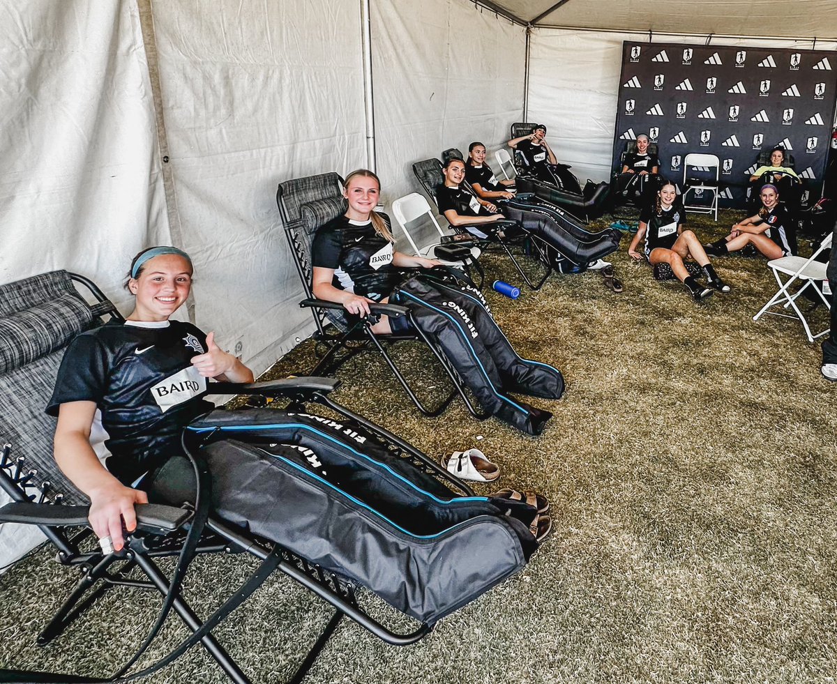 NSU2009GA's tweet photo. The girls hit the recovery tent after their first game at the GA showcase. 
@GAcademyLeague https://t.co/Pi5dbQUSog