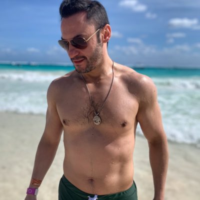 dagutyel's tweet photo. #NuevaFotoDePerfil https://t.co/hPUEXcG4GD