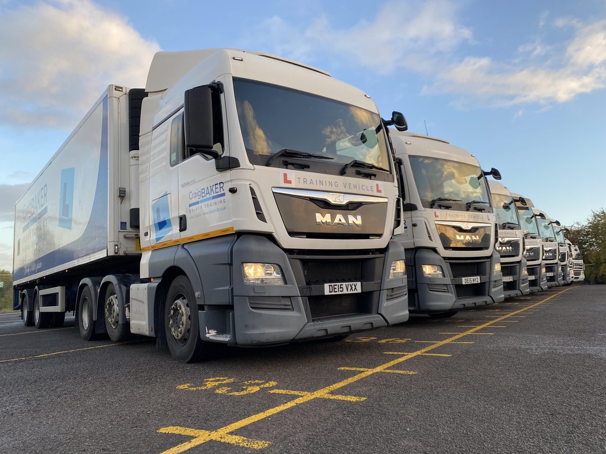 hgv_training_cb's tweet photo. 🚨 Exciting News! 🚨
Craig Baker Driver Training is now operating in London! 🌟
Whether you're looking to start your journey as a professional HGV or PCV driver, we’ve got you covered. Expert training, experienced instructors, and unmatched support – now in the capital! 🛻🚍 https://t.co/ahp7gqZnmF