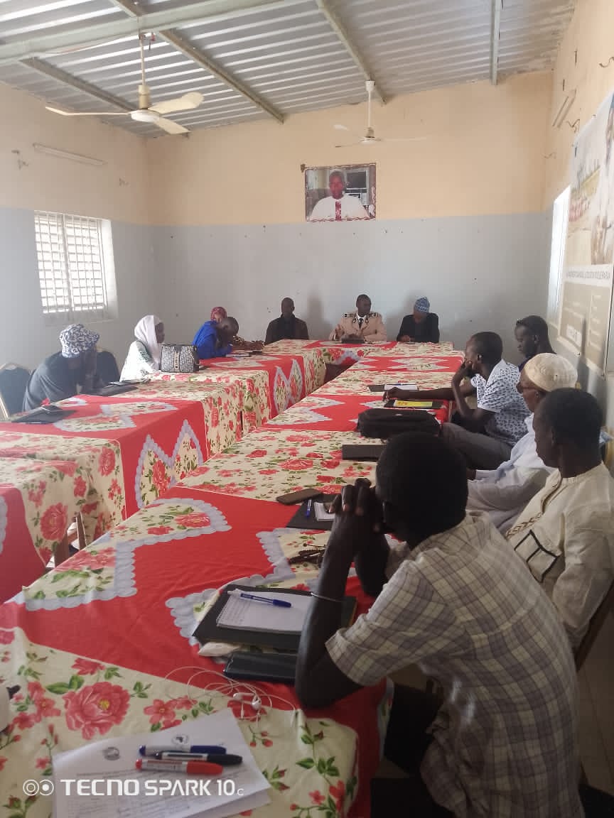 rbm_maroobe's tweet photo. 6-7 décembre 2024 : Le #RBM et le #CILSS renforcent les capacités des acteurs du dispositif de comptage #TTT sur le corridor Mali-Mauritanie-Sénégal. Objectif : suivre les transhumances et dynamiser les cadres transfrontaliers. Atelier à #Ndioum. #PRAPS https://t.co/WqHIqjDE42
