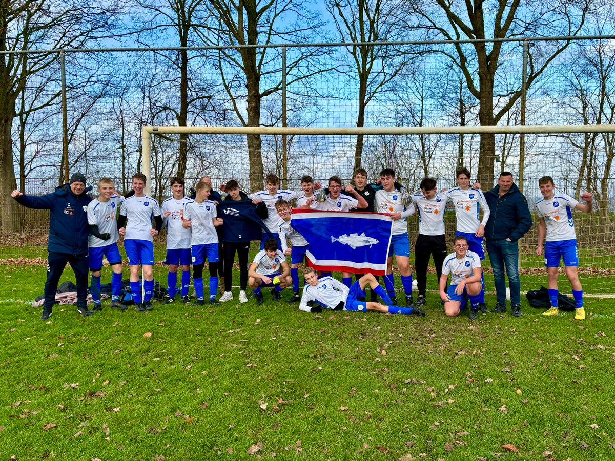 jadasrood's tweet photo. Jo17-4 Kampioen! https://t.co/ixYAm0ugX2