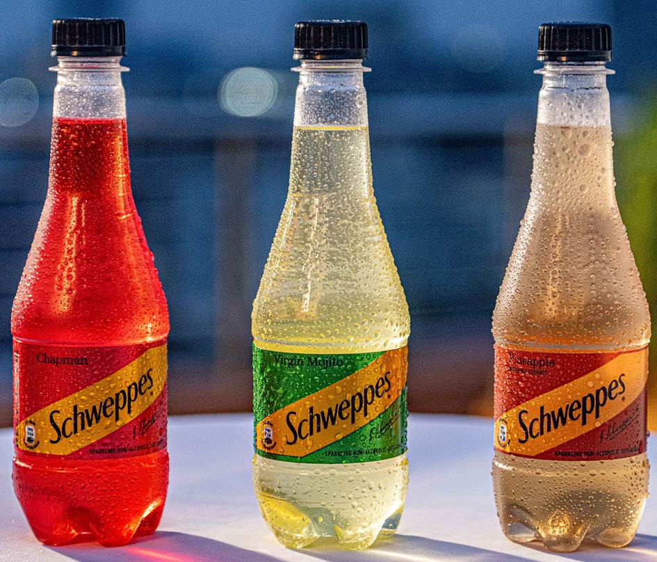 MojiTayo590's tweet photo. Schweppes all day, every day 🎊🎊🎊

YVONNE X SCHWEPPES 
#BornSocial
#Schweppesng
#YvonneGodswill https://t.co/34UCBbxcLX