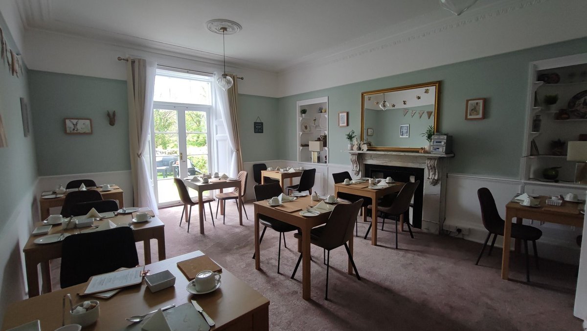 TheBBDirectory's tweet photo. 🏡 Score Valley Country House offers a unique B&amp;B experience with 8 beautifully furnished en-suite rooms, each with its own character and many showcasing original period features like fireplaces
https://t.co/qmK0OvYJ0s 
#ExmoorEscape #DevonCountryside #FamilyFriendly #WarmWelcome https://t.co/OrqiNHhqos