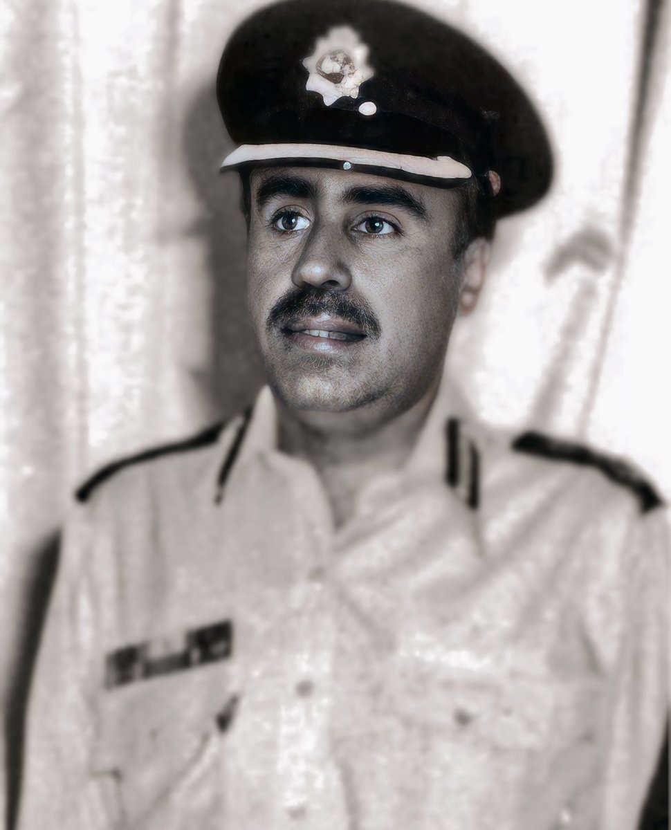 خالص العزاء وصادق المواساة أتقدم بها إلى آل القبندي الكرام، وإلى إخواني الأعزاء جهاد، سالم، ومشاري، في وفاة والدهم الغالي، العم الفاضل محمد أحمد عبدالرحمن القبندي.

لقد كان الفقيد، رحمه الله، رجلًا قلَّ نظيره، رمزًا للوفاء والإخلاص، ومثالًا يحتذى به في النبل وحسن الخلق. عاش حياة