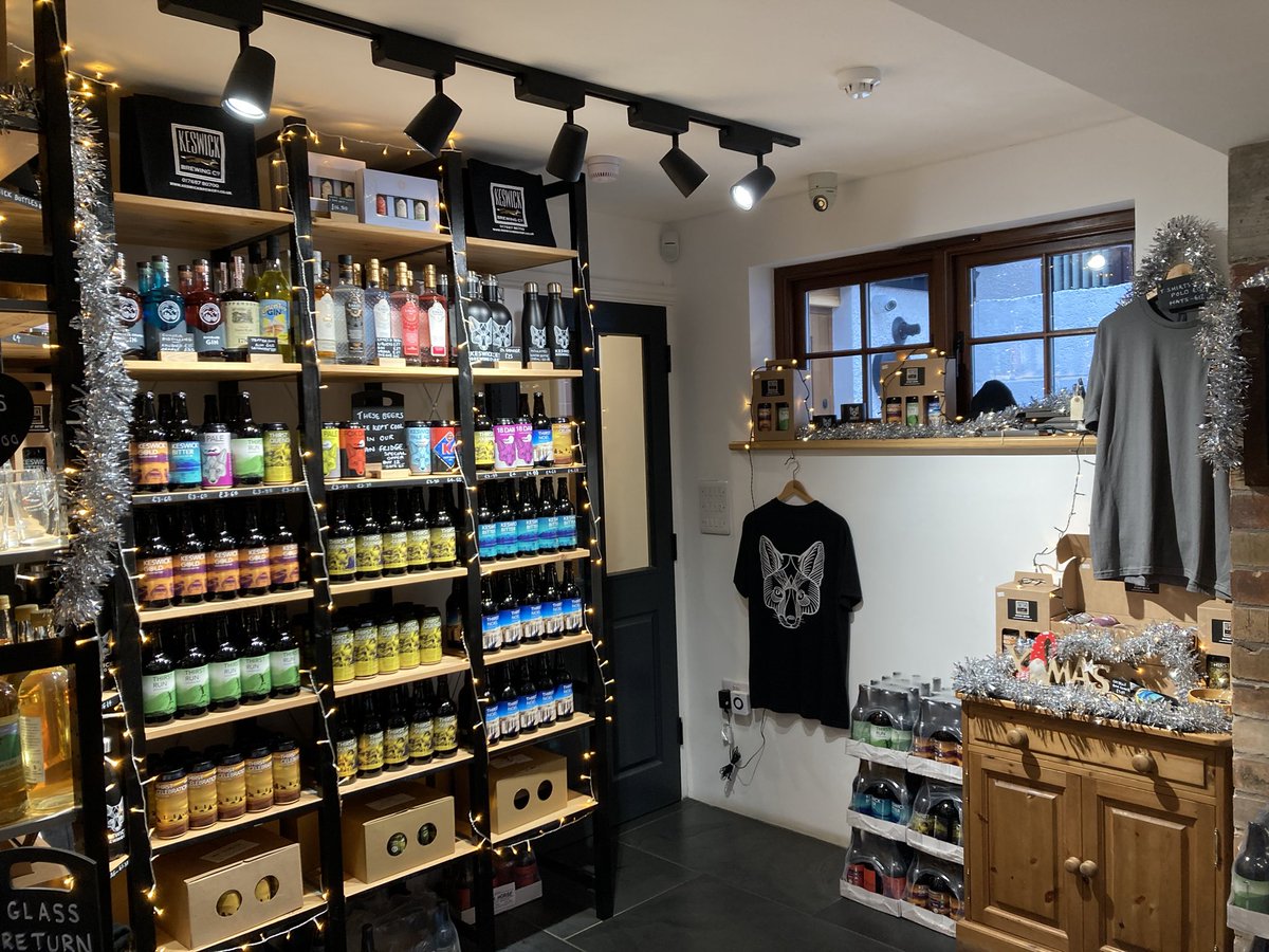 🎄Christmas beers &amp; gifts 🎄

From gift boxes to beer cases, merch, local gins and rum, local cider and beer chutneys there’s something for everyone. 

Fox Dark case £20 special offer.

Festive 5L mini casks are selling fast so grab yours now 🎄