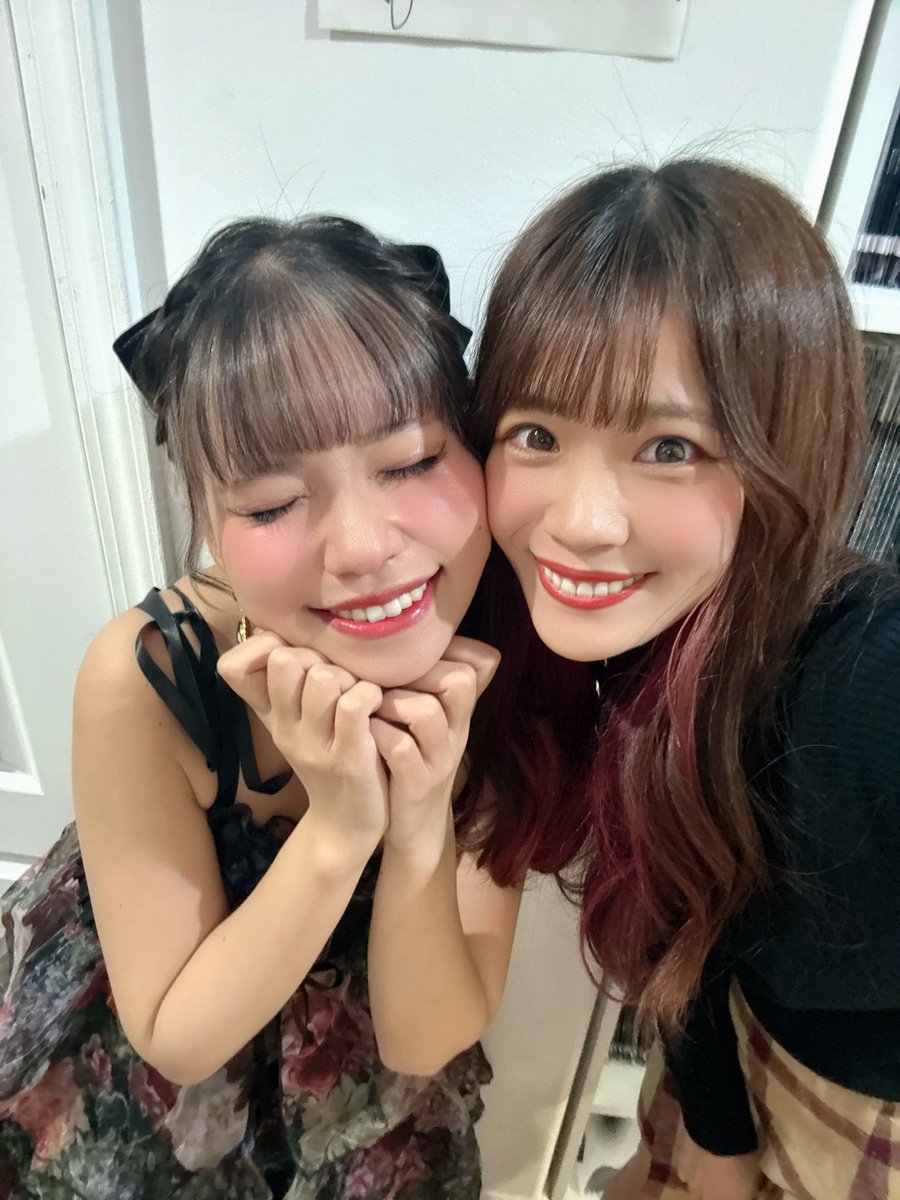 yui_anri's tweet image. くるみライブ行ってきました🧡

色んな冬曲が楽しめてスノハレ爆上がりだしオリジナルは泣いちゃってめちゃくちゃ良いライブでした😭✨
ジャンケン勝ち残っちゃって草でした🌱
くるみかっこよすぎ！！らぶ！！

#noixlive
#あんくる
#アイオケ