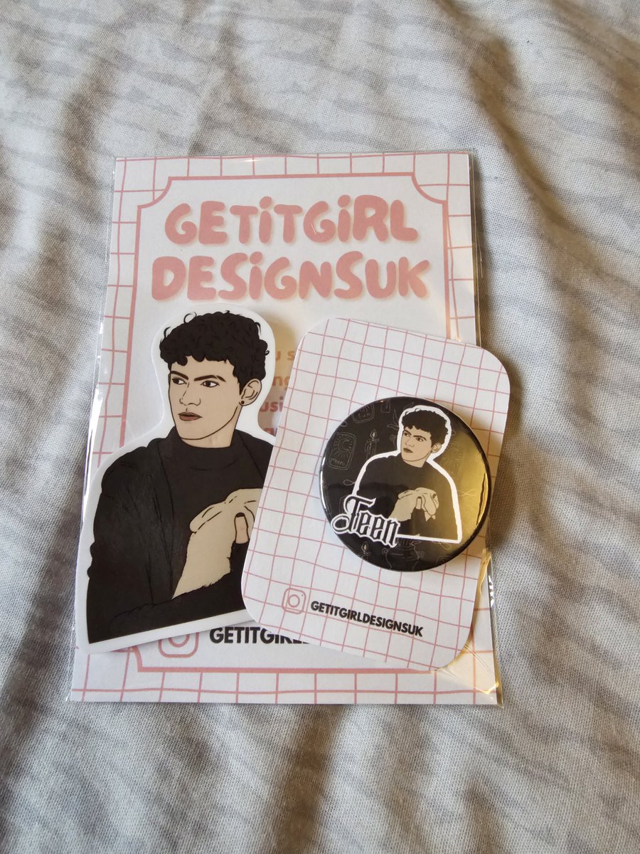 Romancebeliever's tweet photo. It's a good mail day today 🥰 https://t.co/CjthztczrL