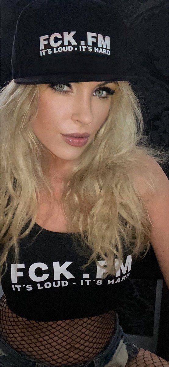 FCK.FM® Magazine | Rock'n'Roll, Girls & Lifestyle tweet media