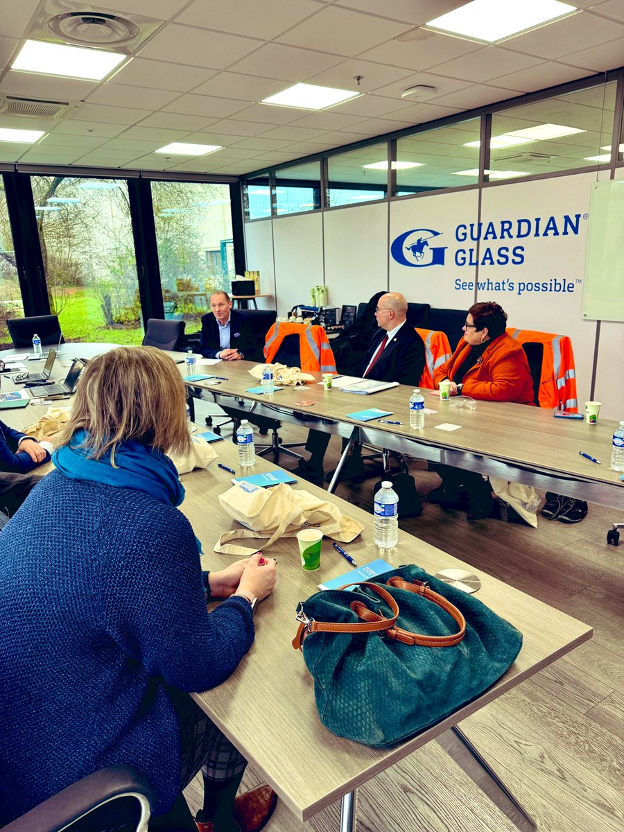 tamasivankovacs's tweet photo. Another fascinating professional program of the @HU24EU #Hungarian #EU #Presidency 🇭🇺🇪🇺 in #Luxembourg for EU-27 #Ambassadors & #diplomats, this time at the #Bascharage #Factory of @guardianglasseu @guardianglass 🏭🇱🇺🇺🇸 focusing on #competitiveness, #energy prices and preserving #European #industry.